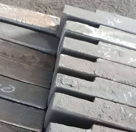 ���p���µĸ�}�及�����